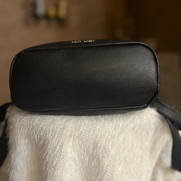 EUC- SUPER CUTE NINE WEST BLACK BACKPACK WITH SILVER STUDS - Picture 6 of 11